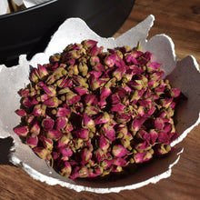 Load image into Gallery viewer, Whole dried rose buds