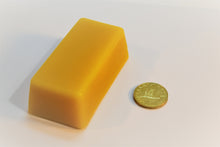 Load image into Gallery viewer, Natural  beeswax NZ sold in smaller lots from Toi TOi Botanicals
